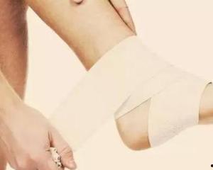 崴伤脚视频,快速恢复脚踝损伤的实用方法